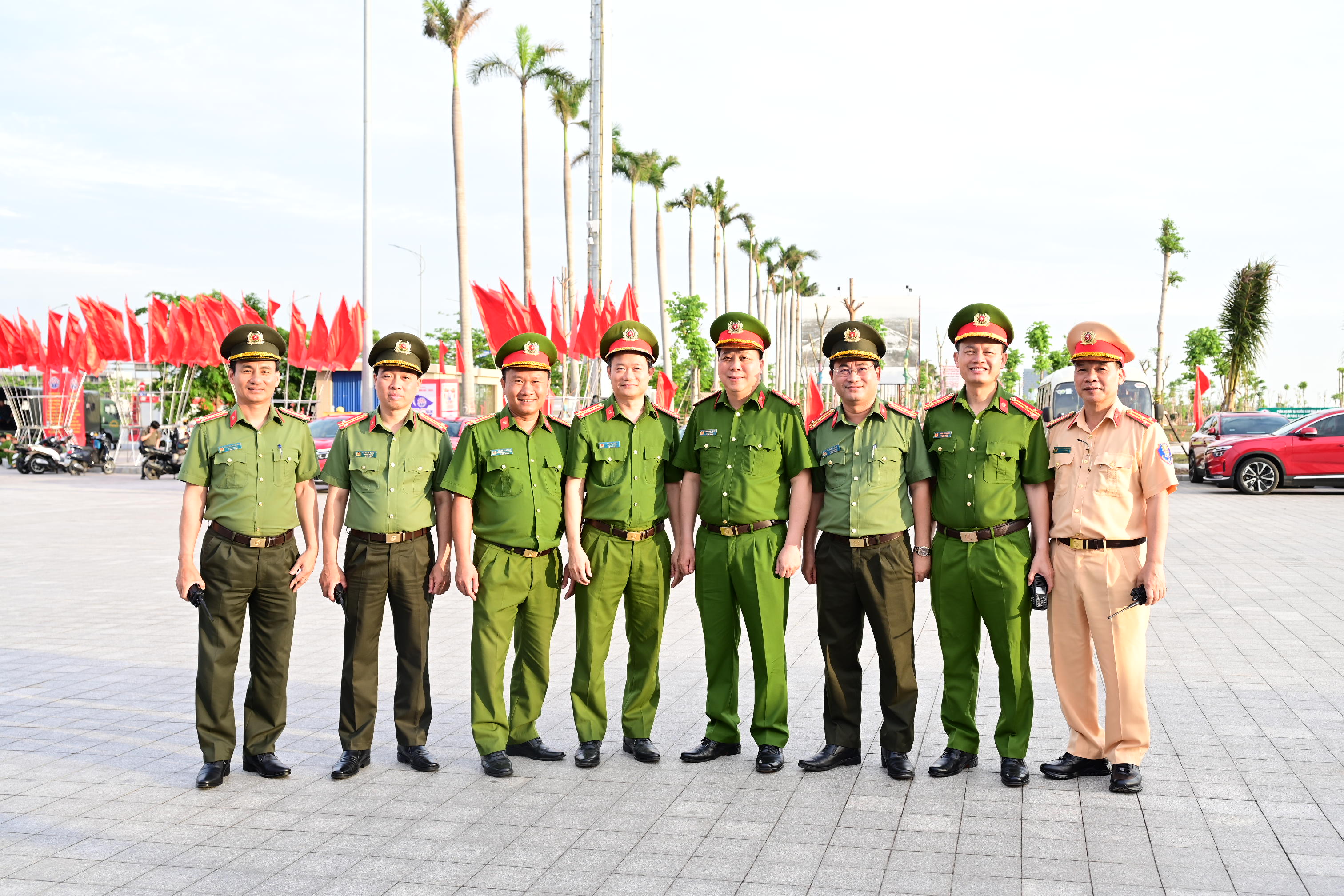 Hoàn thiện phương án bảo đảm ANTT, TTATGT, PCCC&CNCH Chương trình tổng duyệt Lễ hội Hoa phượng đỏ - Hải Phòng năm 2025